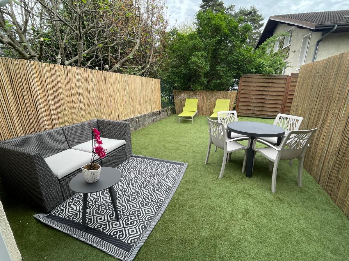 לינה וארוחת בוקר La Ravoire Jardin Prive 2 מראה חיצוני תמונה